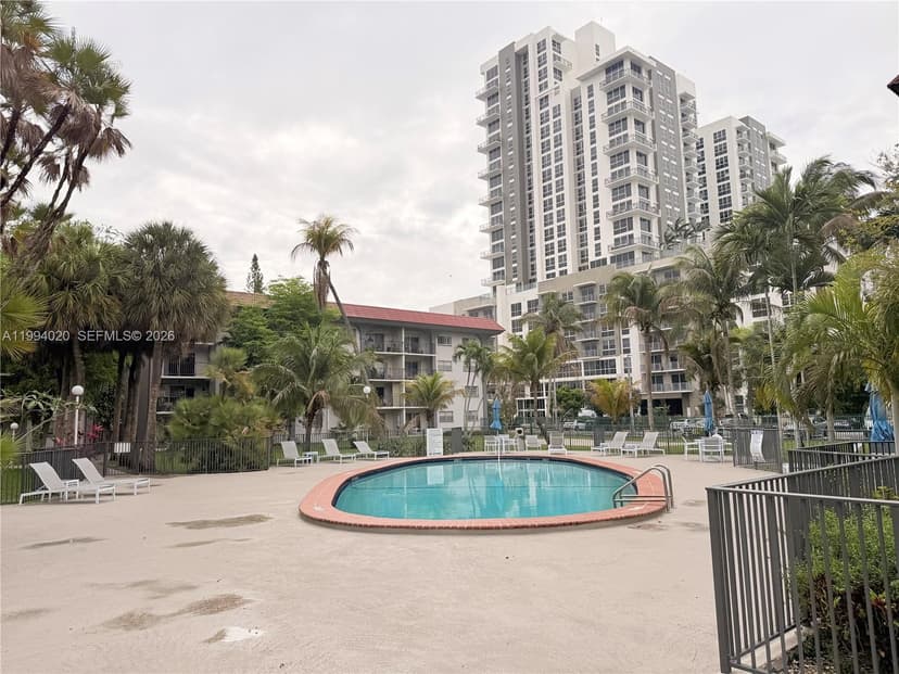8101 SW 72nd Ave # 403W, Miami FL 33143