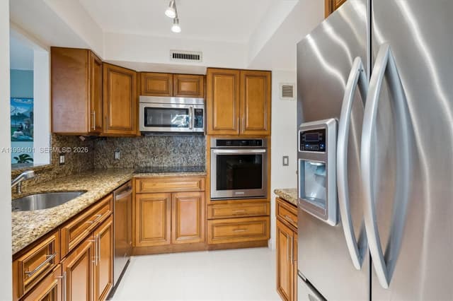 3505 S Ocean Dr # 201, Hollywood FL 33019 - Hollywood, FL - Photo 3