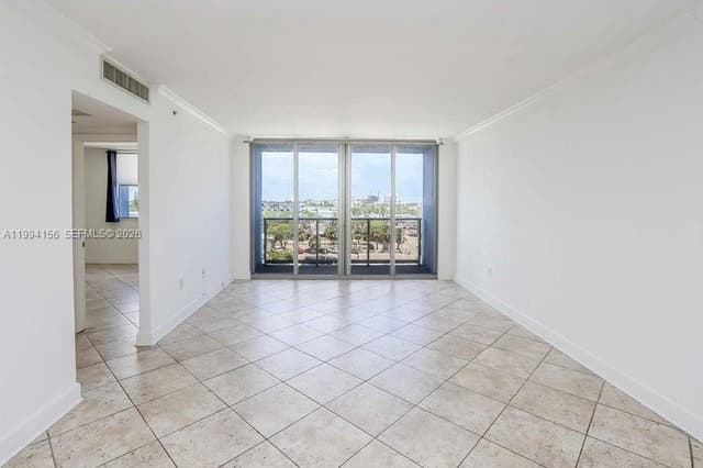 401 69th St # 505, Miami Beach FL 33141 - Miami Beach, FL - Photo 6