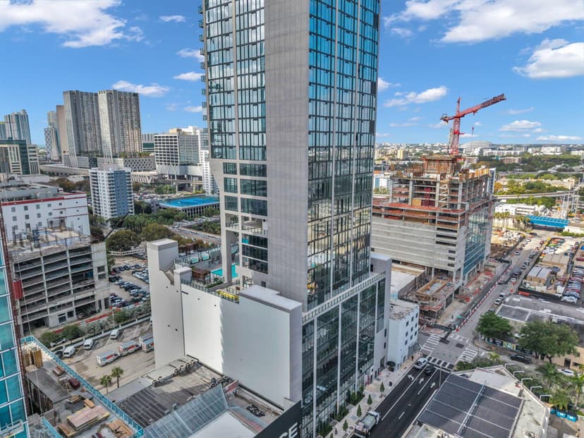 20 NE 11th Street # 3205, Miami FL 33132