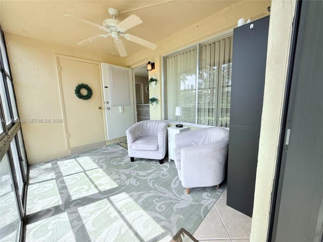 340 Pine Ridge Cir # 1, Green Acres FL 33463 - Green Acres, FL - Photo 3