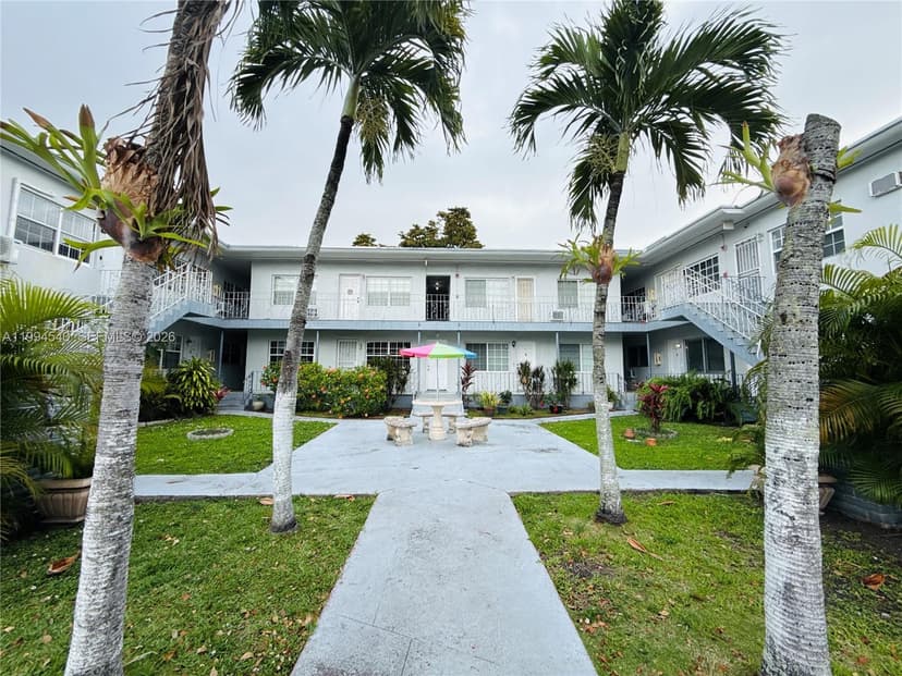 555 SW 16th Ave # 11, Miami FL 33135