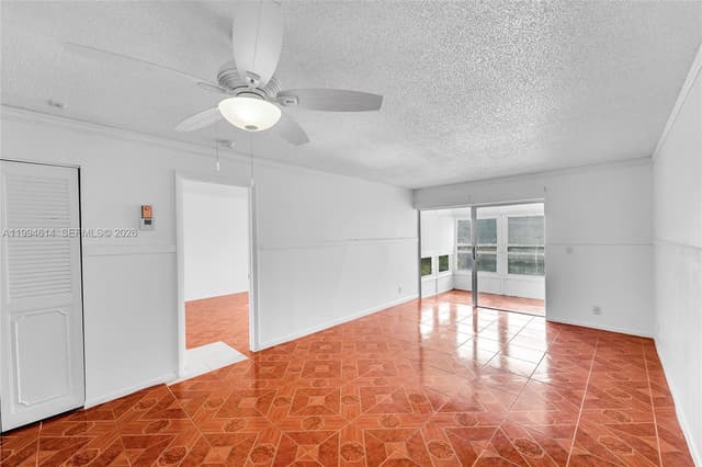3090 NW 46th Ave # 212C, Lauderdale Lakes FL 33313 - Lauderdale Lakes, FL - Photo 5