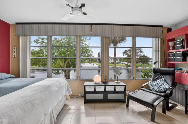2010 N Farnham N, Deerfield Beach FL 33442 - Deerfield Beach, FL - Photo 7