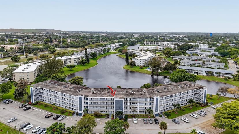 2010 N Farnham N, Deerfield Beach FL 33442