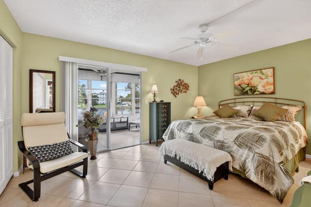 2010 N Farnham N, Deerfield Beach FL 33442 - Deerfield Beach, FL - Photo 4