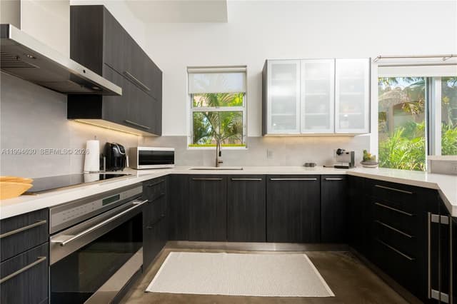 361 Jefferson Ave # 3, Miami Beach FL 33139 - Miami Beach, FL - Photo 4