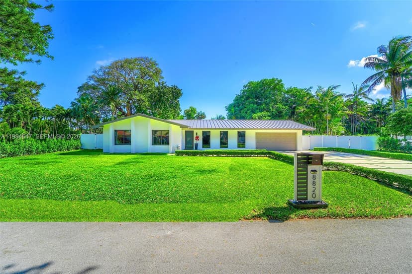 8820 SW 182nd Ter, Palmetto Bay FL 33157