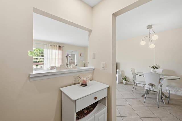314 Brighton # H, Boca Raton FL 33434 - Boca Raton, FL - Photo 7