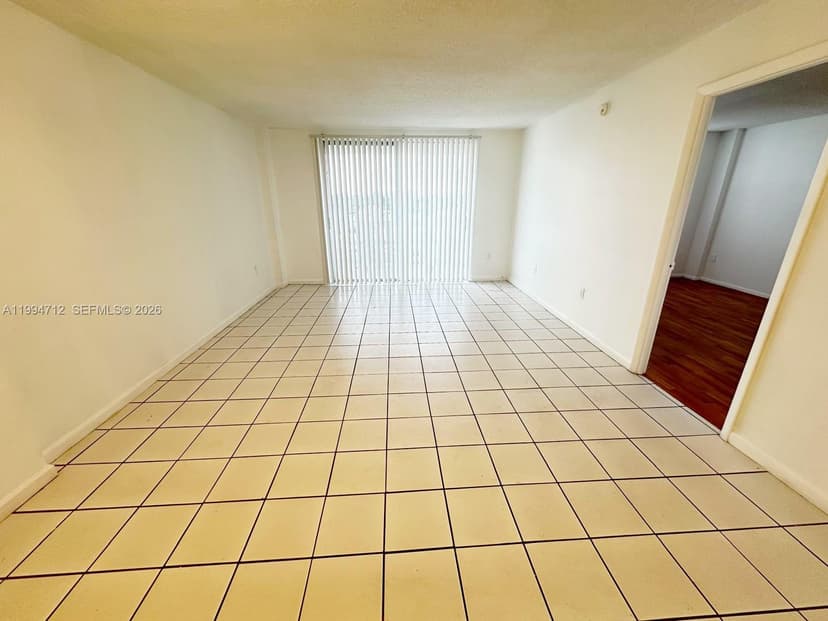 15600 NW 7th Ave # 606, Miami FL 33169