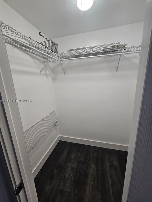 6055 W 19th # 209, Hialeah FL 33012 - Hialeah, FL - Photo 7