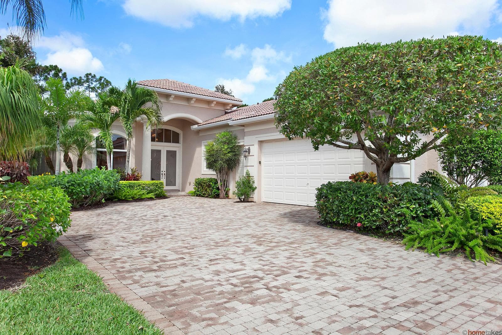 206 Porto Vecchio Way, Palm Beach Gardens FL 33418