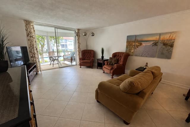 400 SE 10th Street # 202, Deerfield Beach FL 33441 - Deerfield Beach, FL - Photo 5