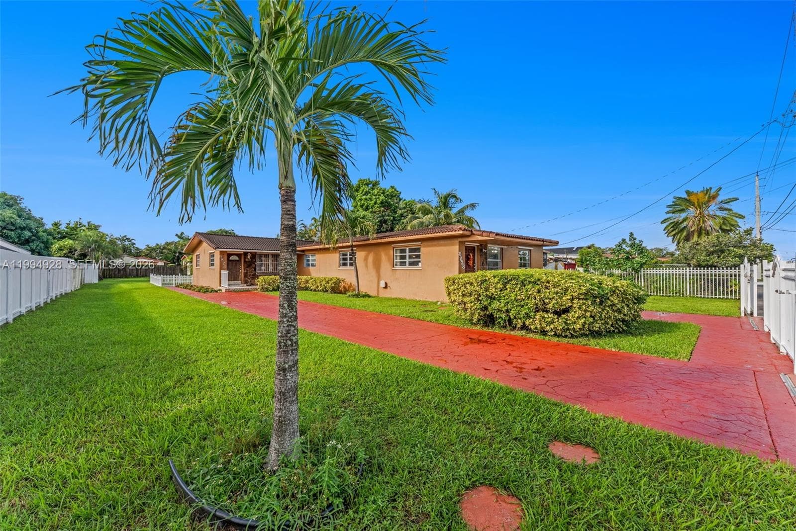 8820 SW 27th St, Miami FL 33165