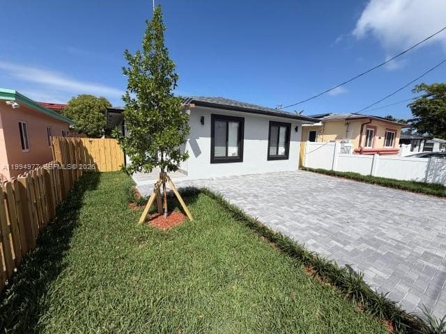 644 NW 6th Ct, Hallandale Beach FL 33009 - Hallandale Beach, FL - Photo 2