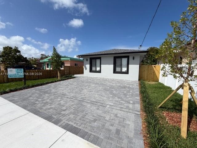 644 NW 6th Ct, Hallandale Beach FL 33009 - Hallandale Beach, FL - Photo 3
