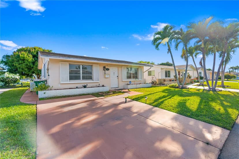 6802 NW 58th Ct, Tamarac FL 33321