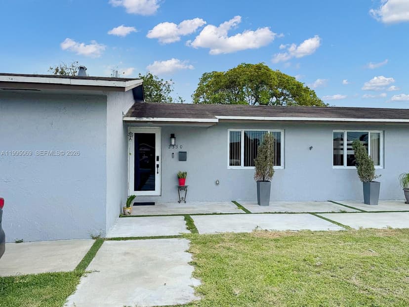 2330 W 6th Ct, Hialeah FL 33010
