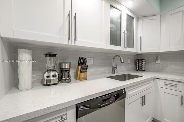 19370 Collins Ave # 1121, Sunny Isles Beach FL 33160 - Sunny Isles Beach, FL - Photo 6