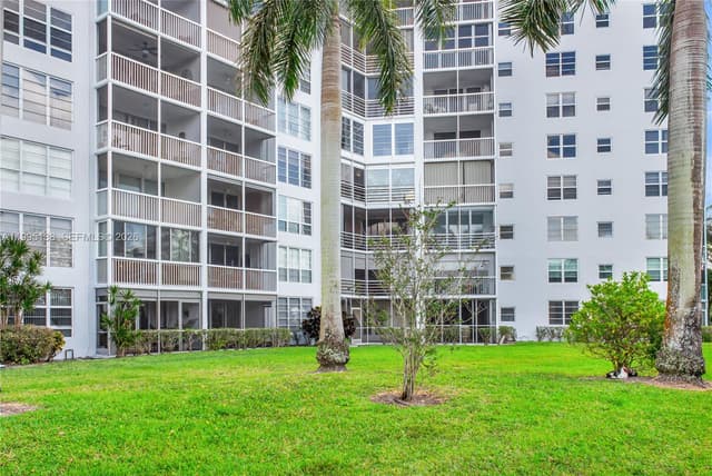 3010 N Course Dr # 104, Pompano Beach FL 33069 - Pompano Beach, FL - Photo 7