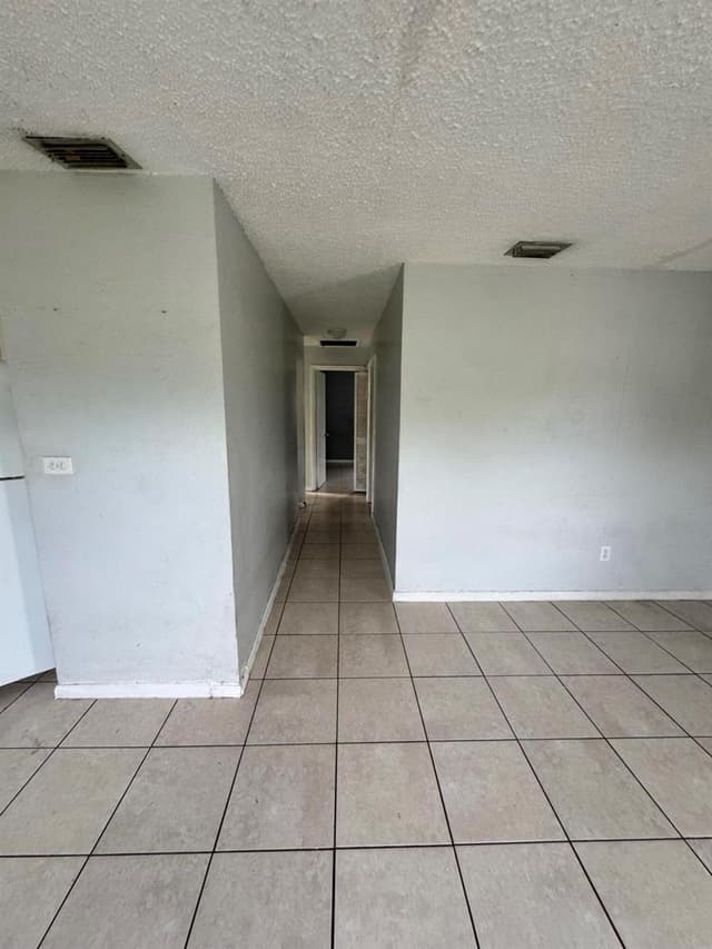 243 NE 39th Court, Deerfield Beach FL 33064 - Deerfield Beach, FL - Photo 7