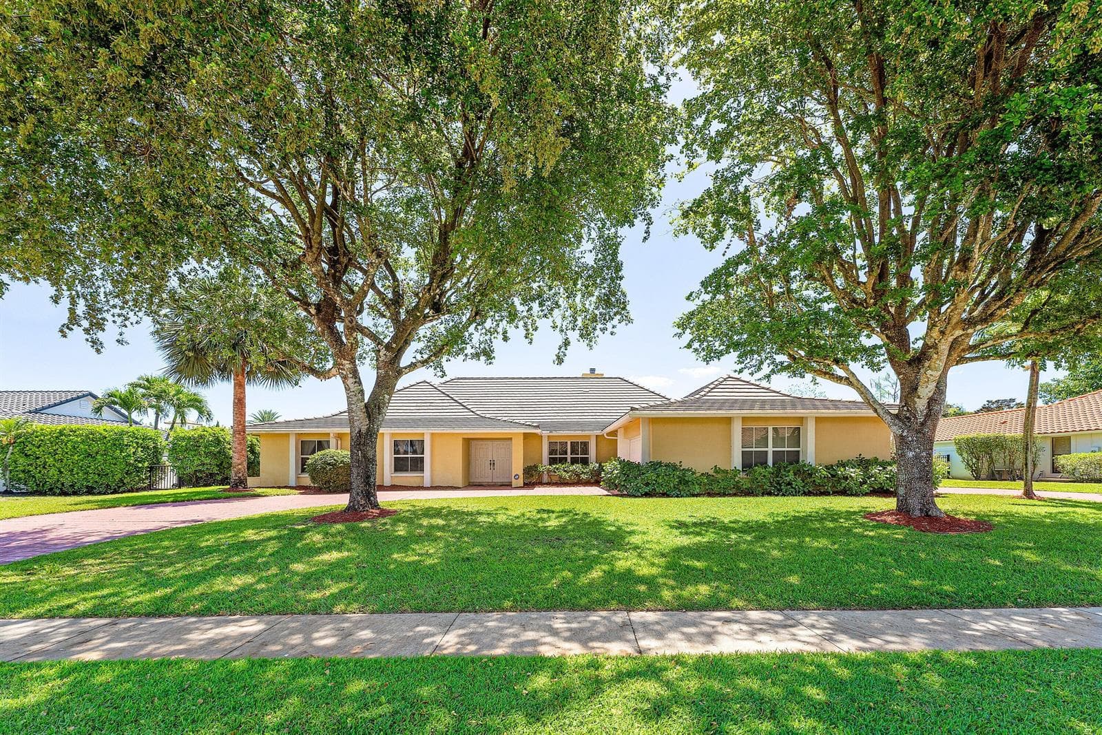 2099 Greenview Cove Drive, Wellington FL 33414