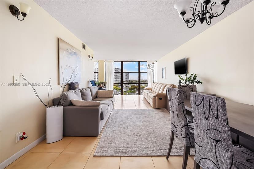 800 Parkview Dr # 901, Hallandale Beach FL 33009