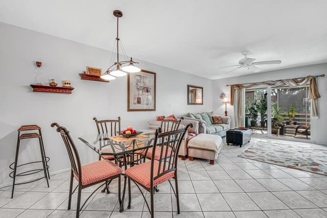 12022 W Greenway Drive # 204, Royal Palm Beach FL 33411 - Royal Palm Beach, FL - Photo 5