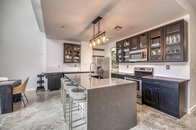 108 Lake Avenue # 202, FL 33460 - Photo 7