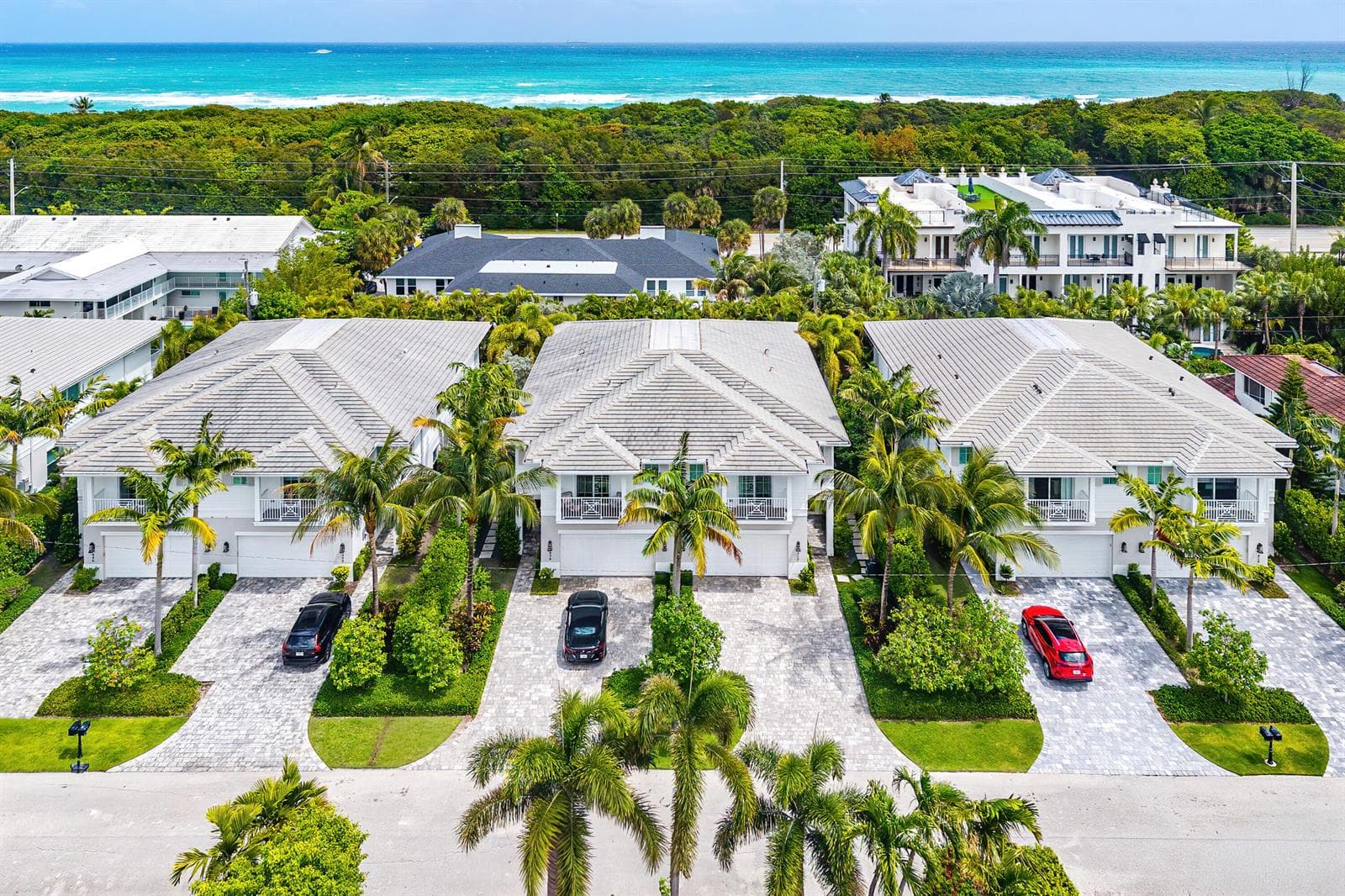 436 NE Wavecrest Way, Boca Raton FL 33432 - Boca Raton, FL - Photo 1