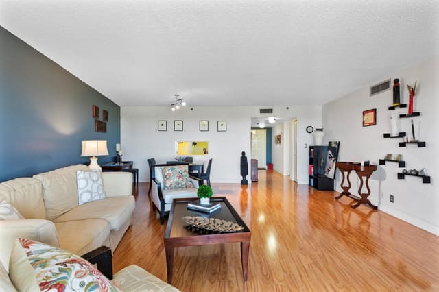 3499 Oaks Way # 806, Pompano Beach FL 33069 - Pompano Beach, FL - Photo 4