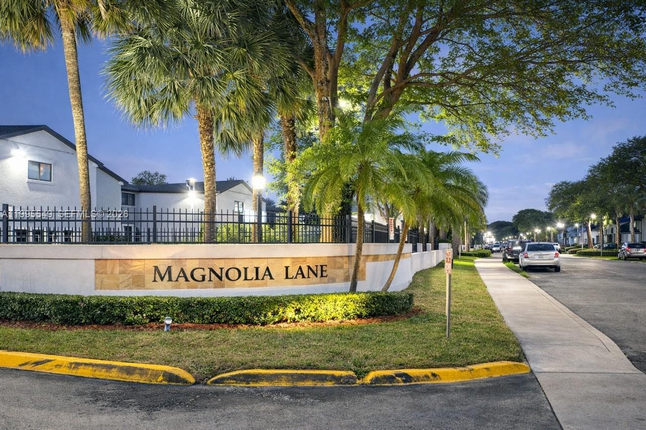 7423 SW 152ND AVE # 103, Miami FL 33193