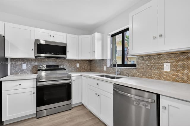 275 Gate Rd # 104, Hollywood FL 33024 - Hollywood, FL - Photo 4
