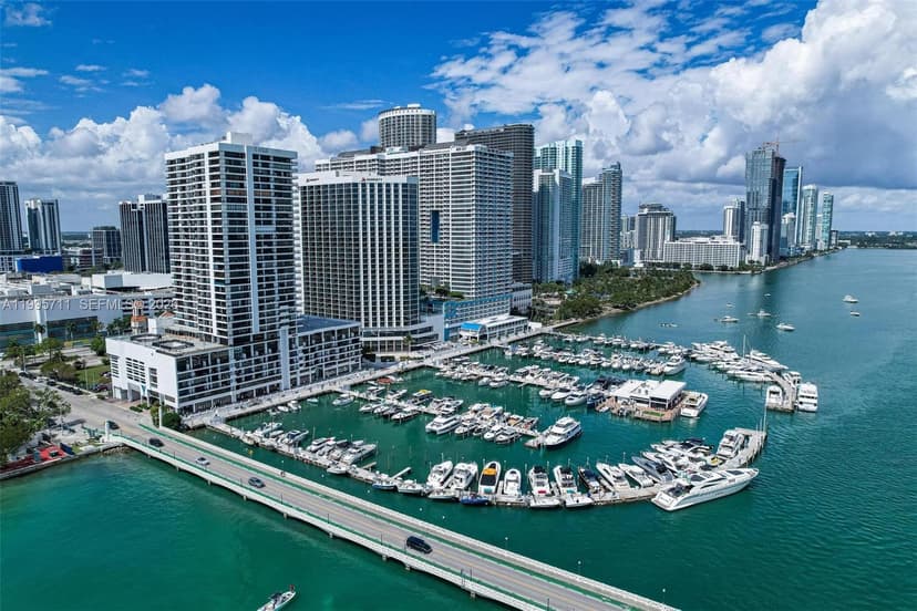 555 NE 15th St # 15B, Miami FL 33132