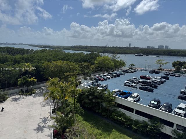 100 Bayview Dr # 725, Sunny Isles Beach FL 33160 - Sunny Isles Beach, FL - Photo 6