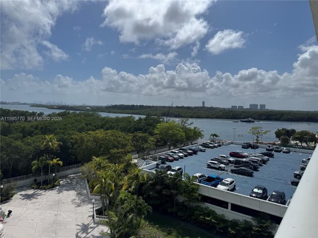 100 Bayview Dr # 725, Sunny Isles Beach FL 33160 - Sunny Isles Beach, FL - Photo 7