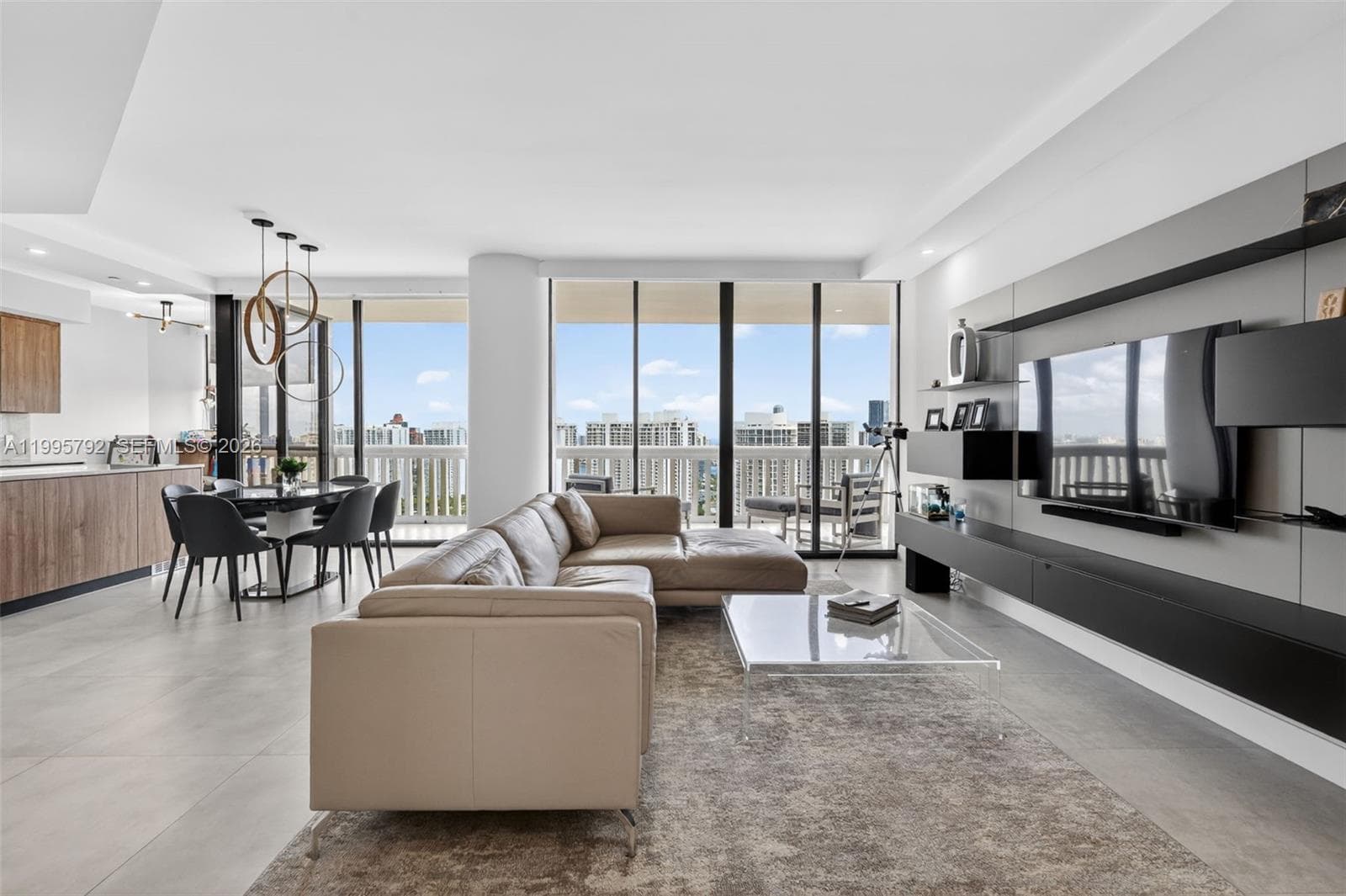 1000 ISLAND BL # 3107, Aventura FL 33160 - Aventura, FL - Photo 1