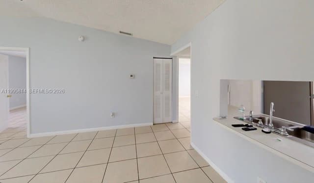 9481 W Fern Ln, Miramar FL 33025 - Miramar, FL - Photo 5