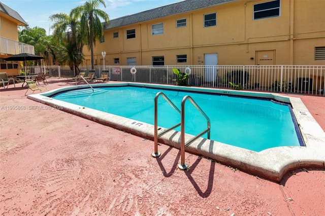 4061 N Dixie Hwy # 29, Oakland Park FL 33334 - Oakland Park, FL - Photo 5
