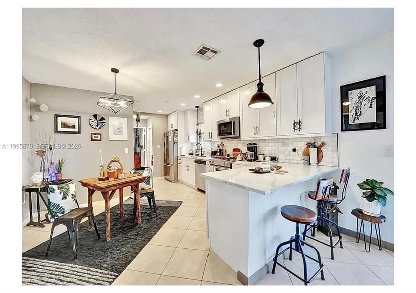 381 NE 42nd St, Oakland Park FL 33334