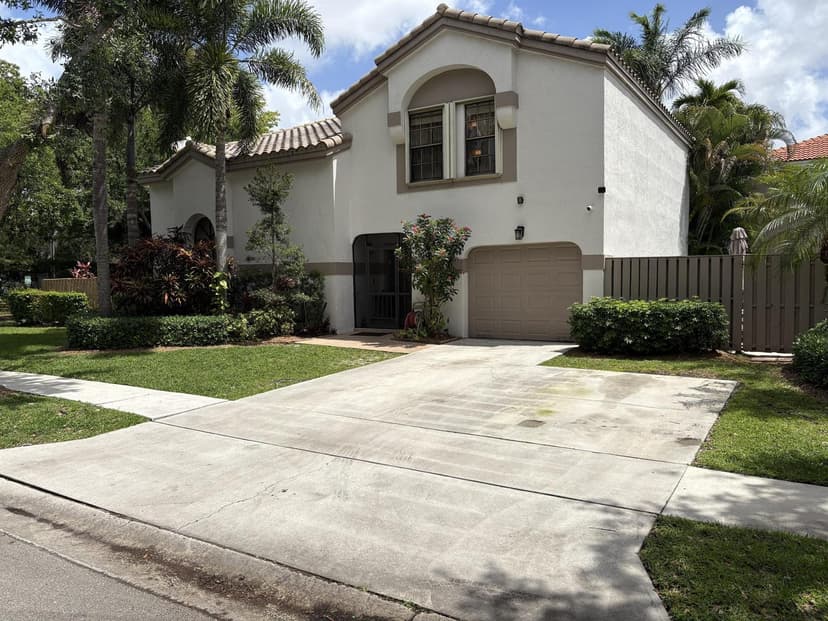 1750 NW 107th Way, Plantation FL 33322