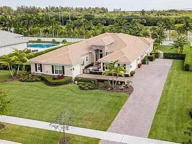 5716 S Sterling Ranch, Davie FL 33314
