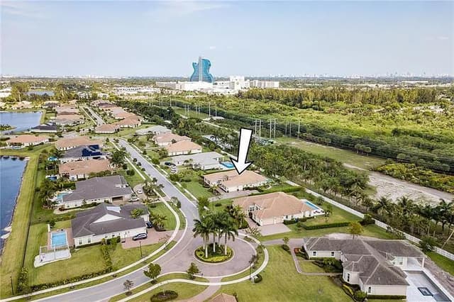 5716 S Sterling Ranch, Davie FL 33314 - Davie, FL - Photo 4