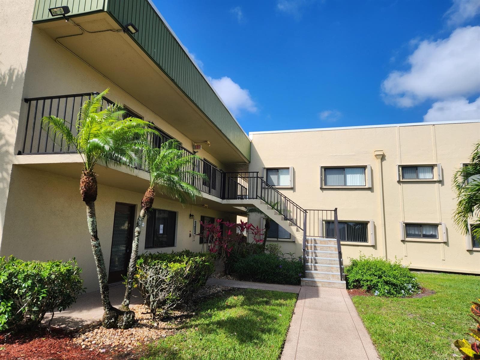 15217 Lakes Of Delray Boulevard # 87, Delray Beach FL 33484 - Delray Beach, FL - Photo 1