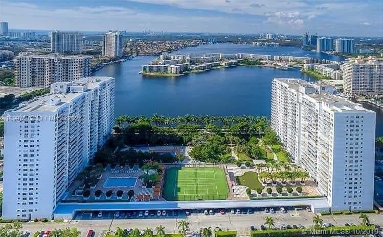 2851 NE 183rd St # 906E, Aventura FL 33160