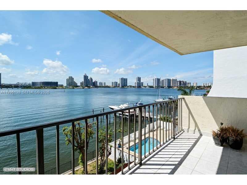 17878 N BAY RD # 307, Sunny Isles Beach FL 33160 - Sunny Isles Beach, FL - Photo 1