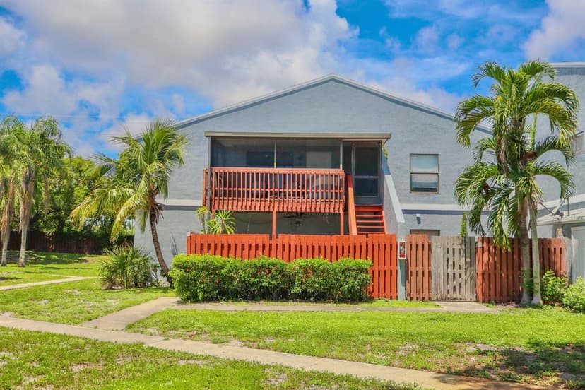 34 Crossings Circle # F, Boynton Beach FL 33435