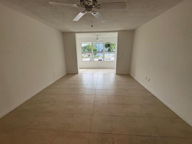 2850 Somerset Drive # 208l, Lauderdale Lakes FL 33311 - Lauderdale Lakes, FL - Photo 2