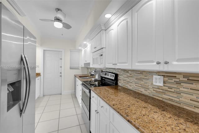 462 Golden Isles Dr # 210, Hallandale Beach FL 33009 - Hallandale Beach, FL - Photo 6