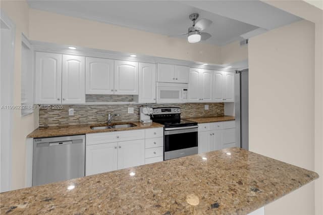 462 Golden Isles Dr # 210, Hallandale Beach FL 33009 - Hallandale Beach, FL - Photo 7